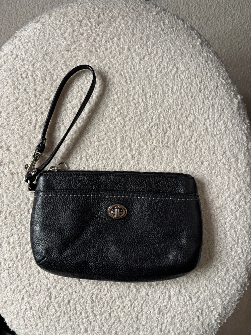Coach Park Black Pebbled Leather Turnlock Wristlet Silver Hardware